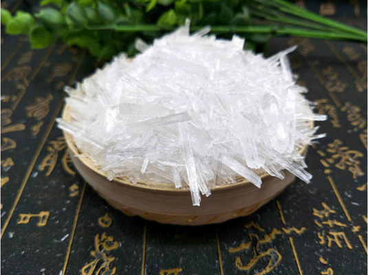 Produits cosmétiques CAS 2216-51-5 Cristaux prismatiques de menthol L