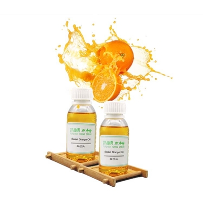 Additifs alimentaires aromatisants HPLC Huile d'écorce d'orange douce pour le blanchiment CAS 8028-48-6