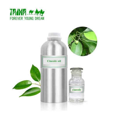 Huile essentielle d'eucalyptus biologique naturelle pure à 100 % pour revitaliser la peau