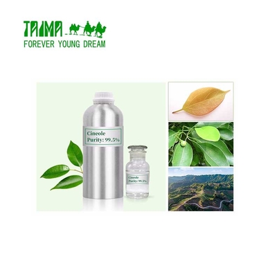 Huile essentielle d'eucalyptus biologique naturelle pure à 100 % pour revitaliser la peau